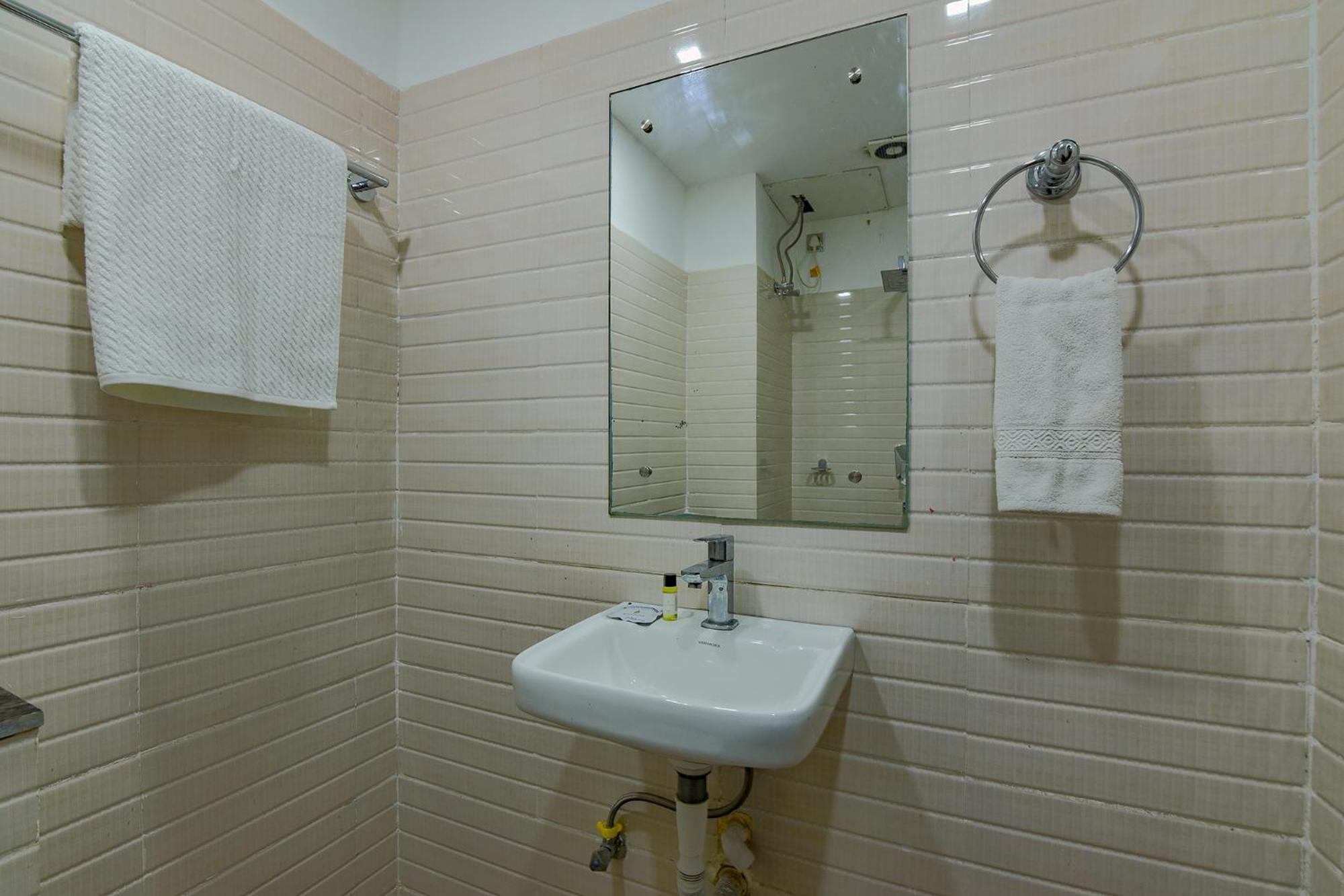 Fabhotel Middleton Desire - Nr Niladri Vihar Square Bhubaneswar Exterior foto